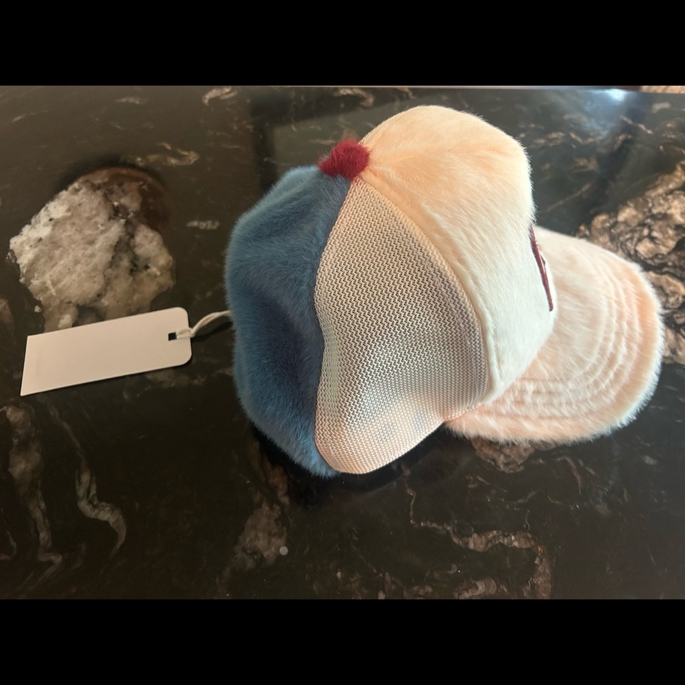 Goorin Bros. Purfect Cat Trucker Hat The Farm Faux Fur Novelty Cap One Size NWT - Picture 4 of 5
